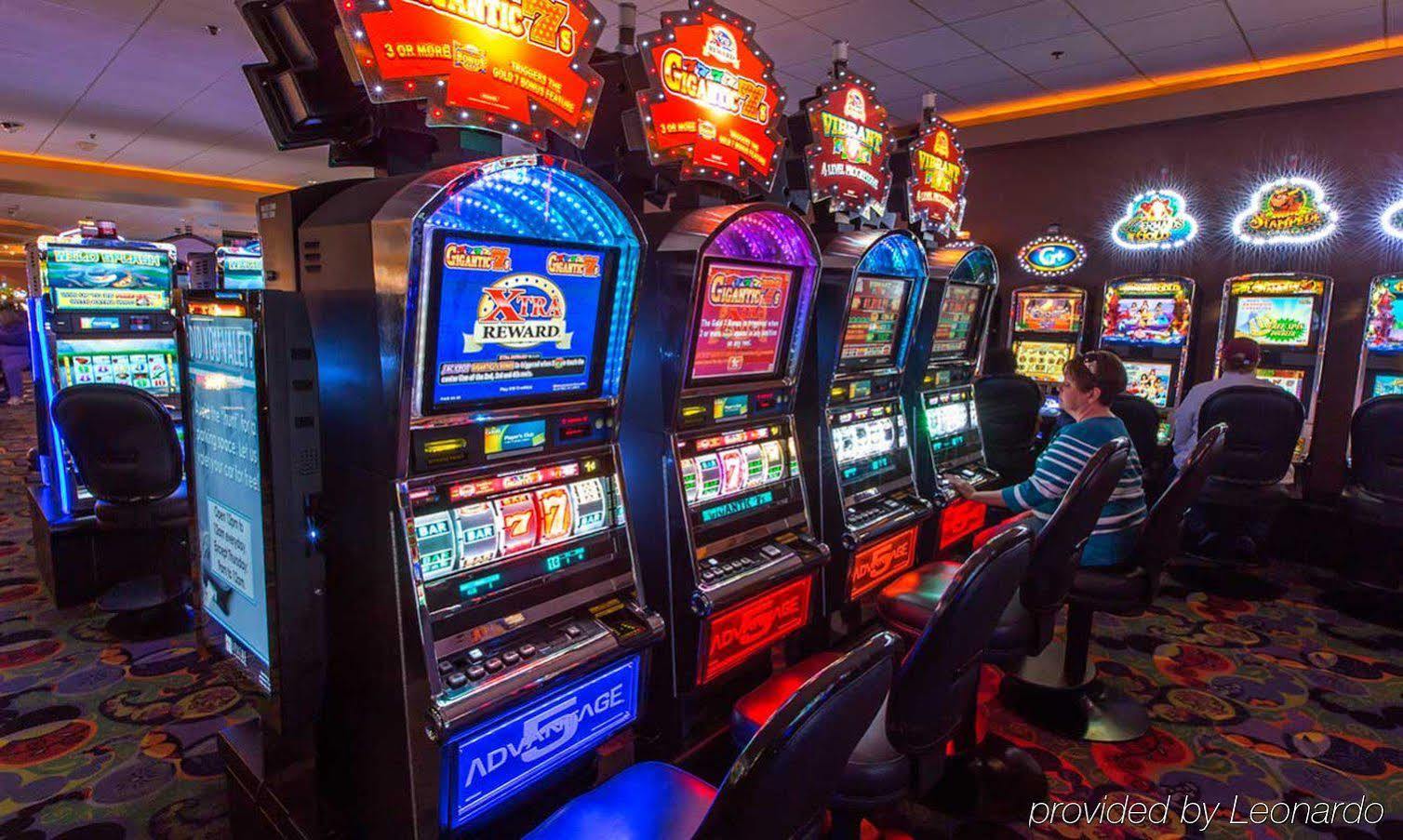 Apache Casino Hotel لوتون المظهر الخارجي الصورة