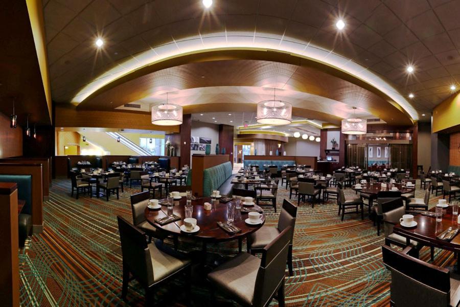Apache Casino Hotel لوتون المظهر الخارجي الصورة